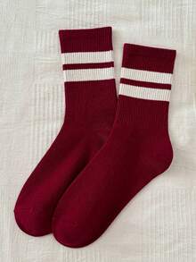 1/4 双装 时尚红白加厚女袜，简约针织中筒袜，柔软