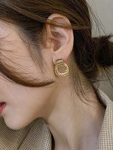 Women's Hollow Circle Earrings, Multi-Layer Wrapped Design, Elegant Jewelry Accessory Suitable For Party And Halloween