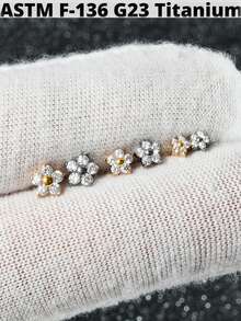 1PC Titanium Flower Zirconia Lip Piercing Internal Thread Cz Small/Large Flower Labret Tragus Ear Cartilage Flat Piercing Nose Piercing Jewelry