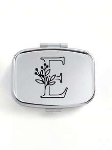 Cutie de pastile pătrată cu model floral negru, 2 compartimente portabile pentru pastile, mini cutie de depozitare metalică, cutie portabilă pentru bijuterii și pastile, cadou creativ personalizat cu identificare a numelui, potrivită pentru călătorii, activități în aer liber, genți, buzunare, utilizată pentru cadouri de nuntă, cadouri și decorațiuni pentru recepție, cutie de depozitare decorativă pentru călătorii cu design unic (litere inițiale A-Z), organizator de medicamente pentru călătorii în aer liber, articole esențiale, trusă de prim ajutor