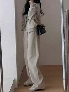 Conjunto deportivo informal con sudadera con capucha para mujer. Estilo Hong Kong a la moda. Pantalones anchos que estilizan y rejuvenecen. Conjunto de dos piezas con capucha para correr - Caqui - Ver 5