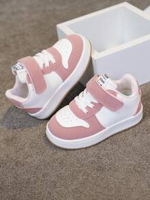 1 Pair Fashionable And Versatile Baby Casual Sneakers, Well-Made And Durable, Suitable For All Seasons. Neat Stitching, Refined Material Combination, Strong Quality Feel And Durability. Minimalist Style Matches Well With Dresses, Jeans And Various Children's Outfits, Easily Enhancing The Overall Outfit.