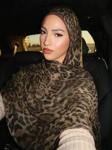 1pc Women's Bohemian Style Brown Leopard Print Hijab, Soft And Windproof Scarf/Shawl For Spring/Summer Street Style, Versatile Accessory - Coffee Brown - View 2