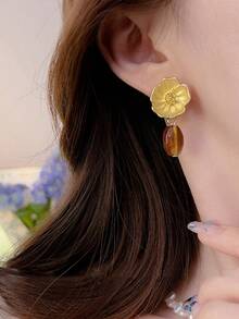 1 par de pendientes de flor blanca delicada para mujeres, diseño exagerado y versátil, adecuado para compromiso, boda, uso diario, fiesta, regalo para familia, hermanas, amigos, novia, cumpleaños, Día de San Valentín