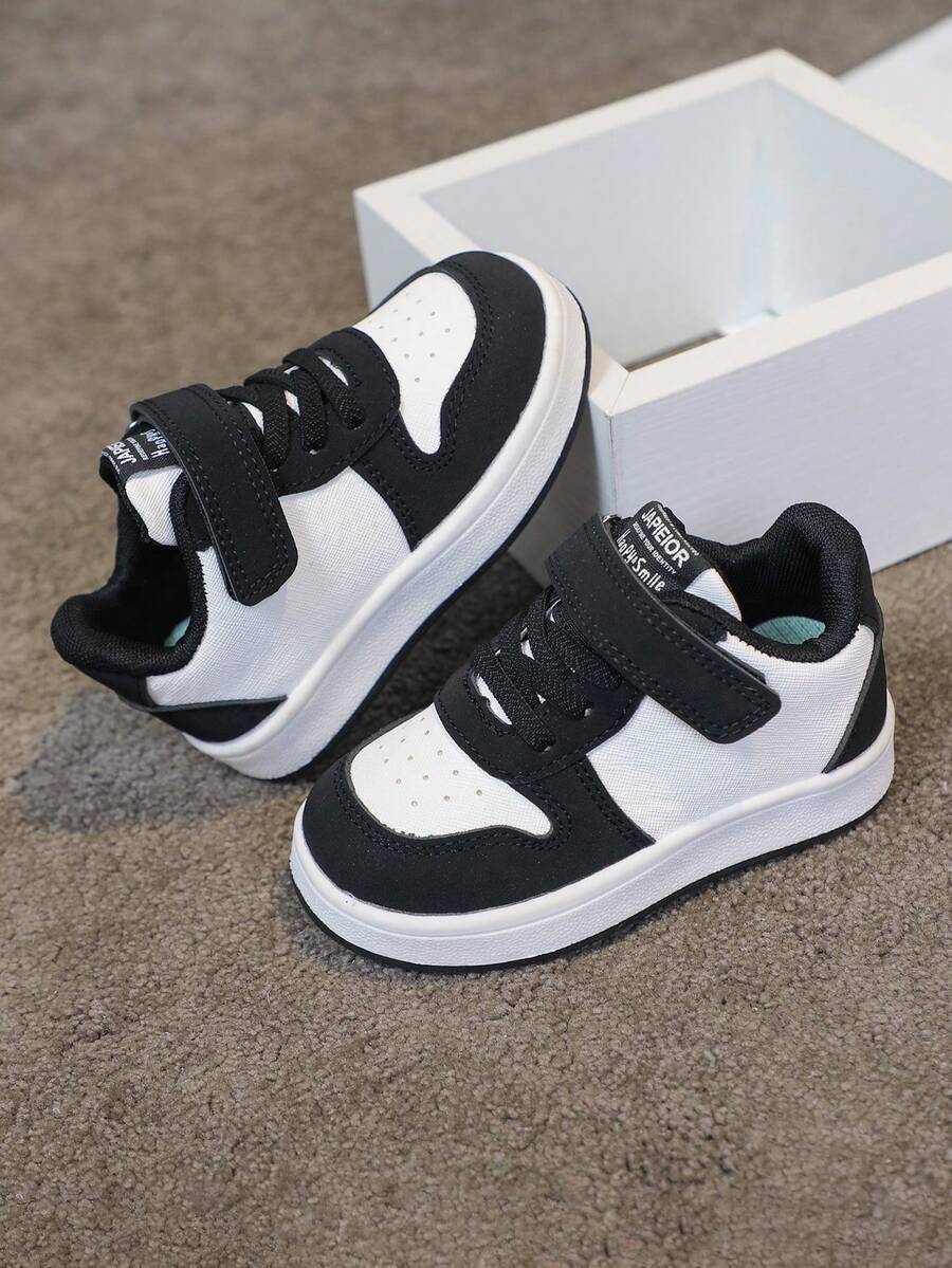 1 Pair Classic Black & White Contrast Design Baby Casual Sneakers, Versatile And Fashionable For Any Outfit, Suitable For Everyday Wear And School