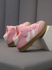 1 par de zapatillas deportivas de moda clásicas para bebé con diseño de gancho y bucle de media caña, adecuadas para todas las estaciones