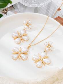 3pcs Vintage High-End Design Faux Pearl Flower Earrings & Necklace Set, Suitable For Women's Party Wear