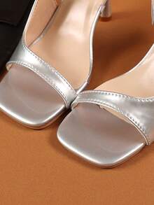 1 par de sandalias de tacón con cierre deslizante de color plateado para adolescentes, de material suave de PU, con punta abierta, tacón de aguja, elegantes y de moda, adecuadas para uso diario, casual, viajes y oficina en verano