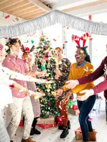 2 Stücke 4 Meter Metall Quastengirlande - Silber Quasten Hintergrund, hängende Quastenkränze, vielseitig einsetzbare Hängedekoration, Metall Quasten Wanddekoration Hängehintergrund Tischröcke, metallische Folie Silber Quasten Fotohintergrund für Paradeumzüge, Weihnachtsdekoration Zuhause, Weihnachten