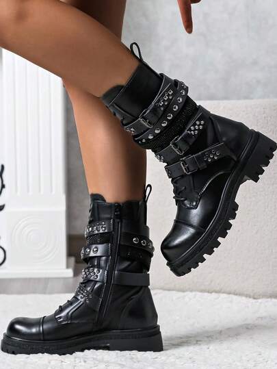 Stylowe czarne, marmurkowe buty damskie sznurowane z bocznym zamkiem, stylowe spodnie z legginsami