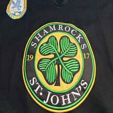 Kekambas 3 Ross The BOSS Rhea Shamrocks 缝制曲棍球球衣，带 EMHL 补丁，黑色刺绣缝制运动服休闲训练长袖套头衫