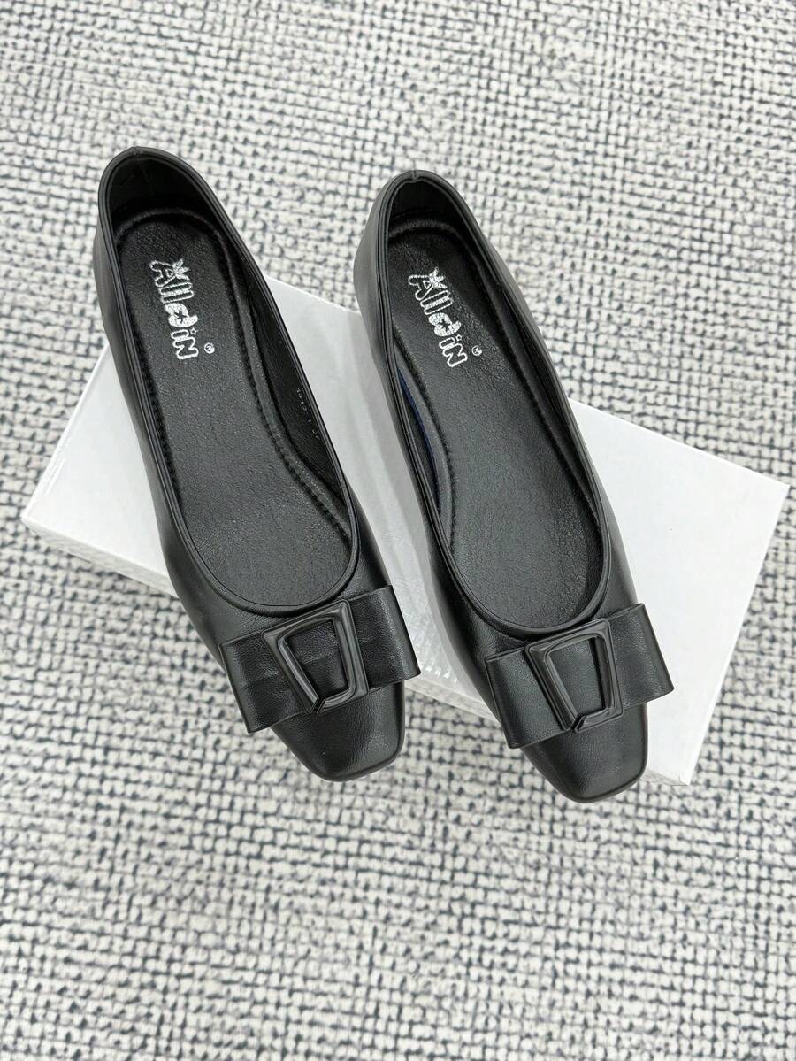 Bailarinas de unicolor elegantes y de moda para la oficina y el transporte