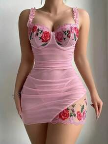 New Women's Lace Embroidery Perspective Pleated Nightgown+Thong Set, Bedroom Clothing, Lingerie Series, Elegant Nightgown, Lightweight Home Wear, Exquisite Lace, Matching Combination, Wedding Pajamas, Fashion Enthusiasts - Hồng - Xem 2