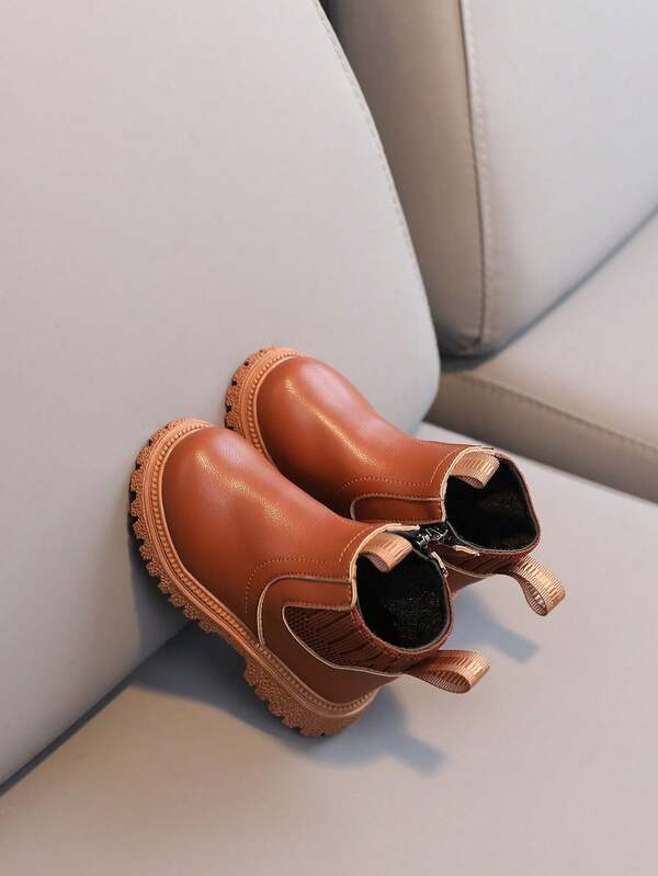 1 par de nuevas botas de unicolor de moda para niños, botas casuales y para exteriores para estudiantes, botas Chelsea con cremallera lateral unisex, de puntera redonda y suela plana, adecuadas para otoño/invierno (el tamaño es talla grande pequeño)