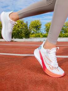 Neue bequeme stoßabsorbierende Herren Outdoor Lässig Sportschuhe, leichte atmungsaktive Marathon Track & Field Trainingsschuhe