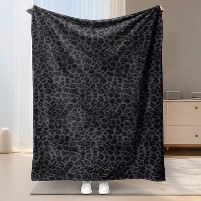 1件法兰绒毯 - 理想的房间装饰，单面印花，超柔软，轻盈，卡通图案，居家必备，日常使用，适合作为生日礼物送给朋友、家人或自己。舒适保暖，柔软易打理，黑色豹纹图案，多功能毯，房间装饰，通过Oeko-Tex认证