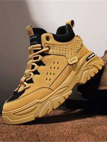 2025 New Men's High-Top Pirate Boots, Thick Sole Anti-Slip Wear-Resistant Round Toe Lace-Up Soft Comfortable PU Leather Waterproof Oil-Resistant Men's Leather Boots, Fashionable Versatile Casual Wear, Suitable For Hiking, Climbing, Adventure