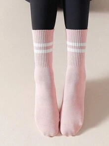 4 Pairs Women's Silicone Anti-Slip Striped Yoga Fitness Sports Mid-Calf Socks, Yoga Pilates Non-Slip Socks - Multicolor - View 4