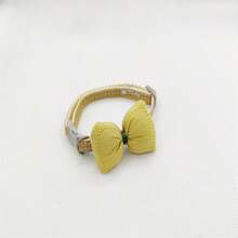 1 pieza Collar de mascota de estilo aleatorio con lazo a cuadros para gatos y perros, collar con campana para perros y gatos, collar pequeño para perros con patrón a cuadros y lazo esponjoso, de moda y llamativo, ligero y no pesado, sin sensación de uso, cómodo para que las mascotas lo usen, ajustable, adecuado para todos los gatos y perros.