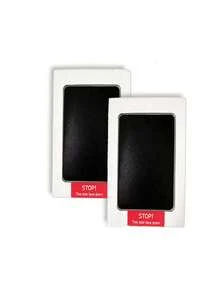 这款特别设计的两件套套装，让宠物爱好者轻松捕捉宠物的可爱瞬间，例如狗狗们开心玩耍的瞬间。套装内含免洗印泥，确保在制作爪印时双手保持清洁。相框尺寸适中，可摆放在书桌、床头柜或客厅，打造温馨的家居装饰。