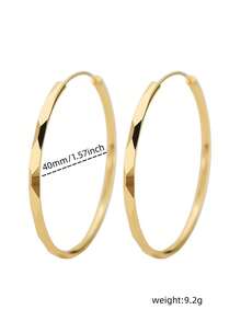 A Pair Of Exaggerated Large Circle Earrings For Women, Showcasing European And American Luxury And High-End Feel, Exquisite And Versatile Ladies' Ear Accessories.