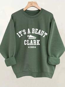 [Vintage Christmas Sweatshirt] Women's Christmas Casual Women's Green Round Long Sleeve Sweatshirt - IT'S A BEAUTY CLARK 1989 Vintage Christmas Graphic - Cozy Holiday Sweater - Maroon Crewneck Pullover For Christmas Party Outfit, Year-Round Casual Wear, Festive Clothing, Playful Design, Comfortable Fit, Seasonal Fashion, Retro Design, Soft Material, Printed Top, Holiday Shoppers