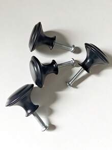 4 Peças Maçanetas e Puxadores de Móveis de Cozinha Foscos com Parafusos, Maçanetas Redondas Pretas Modernas para Cômoda, Puxadores de Gaveta, Maçanetas de Armário de Banheiro, Puxadores de Porta para Cômoda, Cozinha, Closet, Guarda-Roupa, Armário