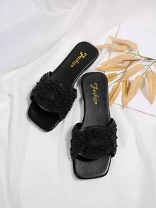 2025 Nouvelles sandales plates à enfiler élégantes pour femmes avec embellissements en cristal français et bout carré. Convient pour le printemps, l'été et l'automne, à porter avec des robes