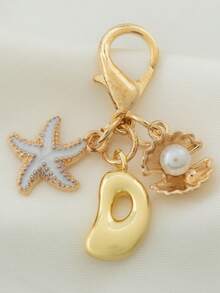 1个A-Z字母金色泡泡字母吊坠钥匙扣，饰以海星和贝壳配件，可用作钥匙扣、戒指、包包挂饰、背包挂件、汽车挂件，非常适合购物、海滩、露营、钱包和手提包，是送给女性、朋友、学生的理想礼物，时尚创意设计，生日礼物、夏季包包挂饰、万圣节配饰、教师节礼物。 - 彩色 - 查看 32