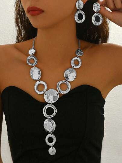 Set da 2 pezzi di collane pendenti alla moda e creative, nuove, personalizzate, con design asimmetrico geometrico esagerato, in stile europeo e americano, eleganti e versatili con nappe a forma di Y