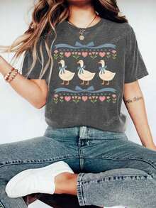 Women's Vintage Washed Distressed Printed T-Shirt-Women's Summer Retro 80's Goose Graphic Print Round Neck Short Sleeve Simple Casual Daily T-Shirt Top, Fun Blue Ribbon Goose Women's Top, Retro Goose Women's Summer Clothing, Cute Farm Animal Summer Top-Letter Print Round Neck 90S Street Style Women's Tops - 深灰色 - 查看 1