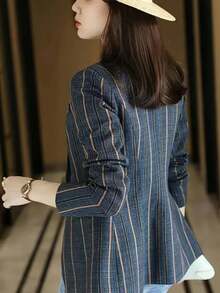 女士竖条纹修身时尚休闲西装外套