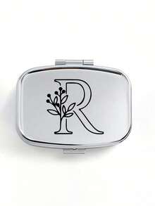 Cutie de pastile pătrată cu model floral negru, 2 compartimente portabile pentru pastile, mini cutie de depozitare metalică, cutie portabilă pentru bijuterii și pastile, cadou creativ personalizat cu identificare a numelui, potrivită pentru călătorii, activități în aer liber, genți, buzunare, utilizată pentru cadouri de nuntă, cadouri și decorațiuni pentru recepție, cutie de depozitare decorativă pentru călătorii cu design unic (litere inițiale A-Z), organizator de medicamente pentru călătorii în aer liber, articole esențiale, trusă de prim ajutor