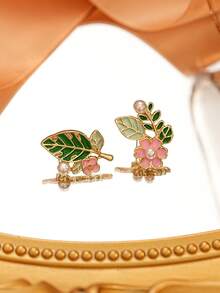 1 Pair Of Fashionable AB Style Drip Oil Leaf Earrings, Elegant And Gorgeous Faux Pearl Earrings, Asymmetrical Flower Earrings Suitable For Daily Vacations, Banquets And Parties