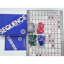 1 Juego Edición de Lujo, Juego Exquisito, Naipes Únicos, Incluye Tablero de Ajedrez Grande, Fichas Exclusivas y Cartas Elegantes, Juego de Grupo, Adecuado para Reuniones Familiares, 2-4 Jugadores, Juego de Estrategia