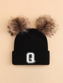 1 pieza Gorro de punto personalizado con letra A-Z para niños, gorro de punto suave y cómodo con doble pompón, adecuado para otoño/invierno, vuelta al colegio, cálido y a prueba de viento para niños y niñas