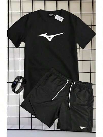 Conjunto Camiseta em Algodão + Shorts Shorts Mauricinho em Tactel Estampa Esportiva Casual Streetwear + Relógio de Brinde