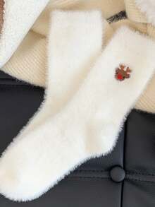 5pairs/1pair Autumn/Winter Women's Socks, White Faux Fur Christmas Socks With Snowman, Santa Claus, Christmas Tree Elements, Thick & Warm, Suitable For Christmas, Christmas Party, Christmas Decoration, Christmas Costume [Styles May Be Random]