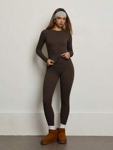 PinkTip 女士纯色无缝弹力长袖长裤运动套装，提臀修身，柔软舒适，适合日常休闲、健身、跑步、瑜伽、普拉提等春季运动穿着。 - 咖啡棕 - 查看 5