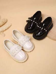 1 pereche de mocasini pentru fete, cu vârf rotund, din PU, cu perle artificiale, antiderapante, durabile, confortabile și multifuncționale, potriviți pentru primăvară, toamnă, activități în aer liber, casual, petreceri, școală