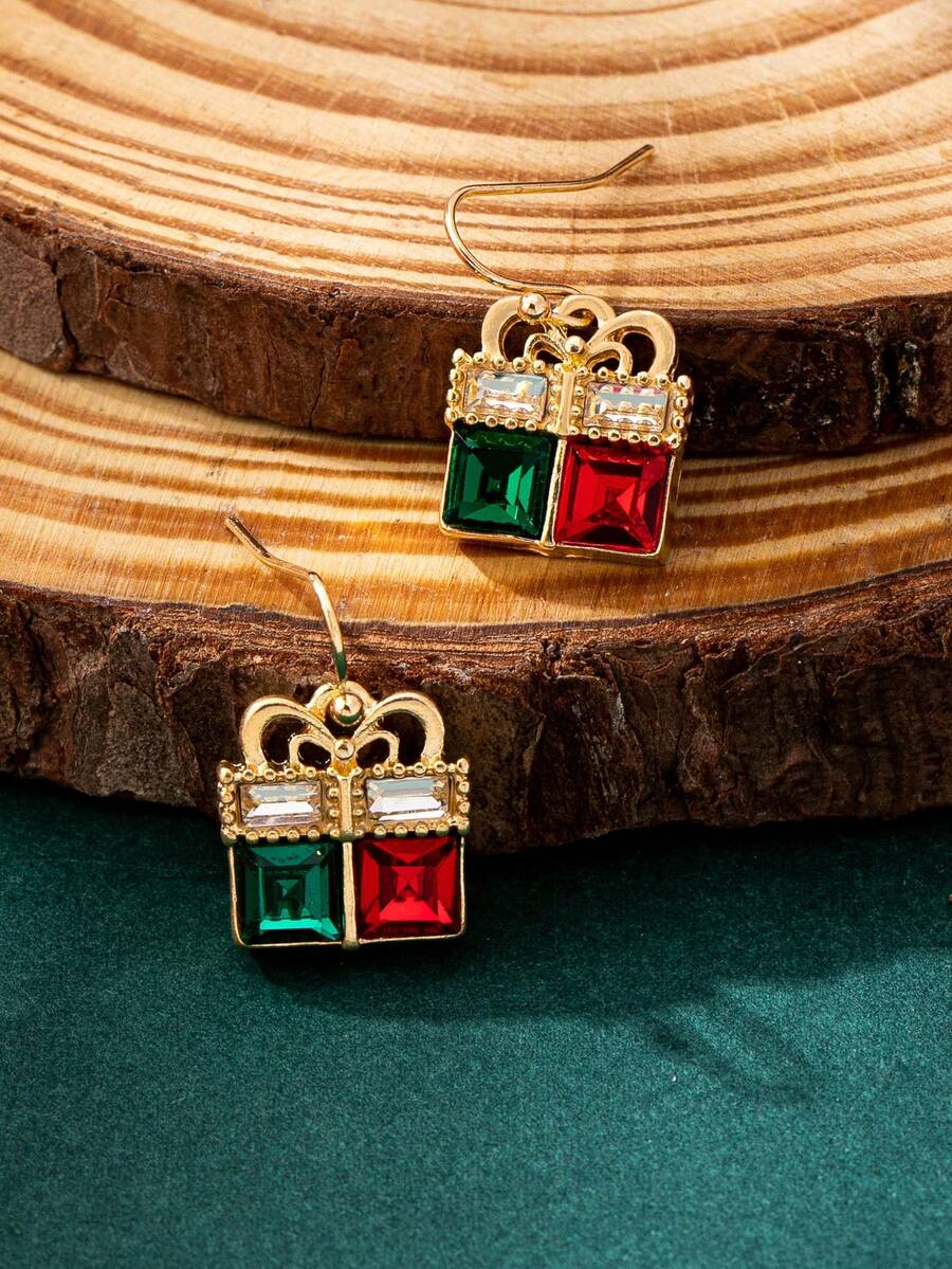 1 Pair Luxurious & Elegant Gold-Tone Stud Earrings, Outlining The Contour In Vibrant Gold, Exuding A Rich Christmas Vibe, Suitable As A Refined Accessory For Ladies To Attend Lively Christmas Parties