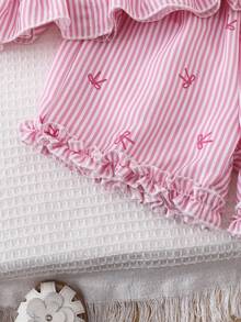 2件套女童无袖条纹上衣和短裤套装，蝴蝶结装饰，休闲时尚，适合户外穿着