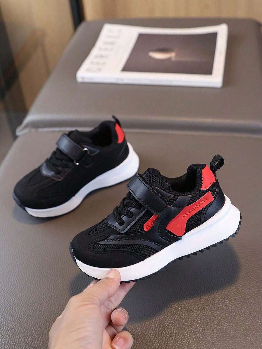 زوج من أحذية رياضية للأطفال، أحذية جري جديدة للربيع/الخريف للأولاد/البنات، أحذية كاجوال بنعل ناعم وشبكة تنفس - الأسود - مشاهدة 1