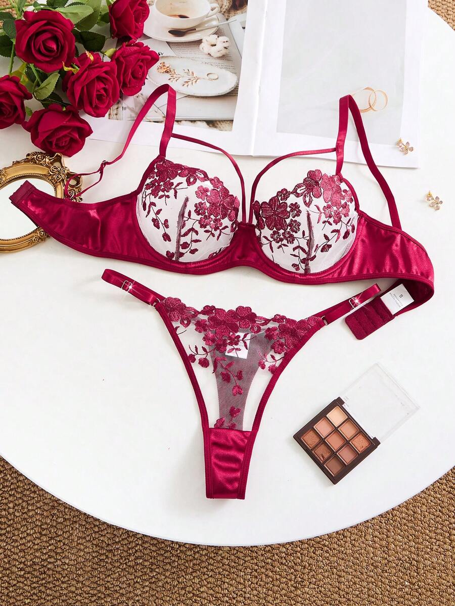 2PCS Women's Wine Red Floral Sexy Lingerie Set, Semi Transparent Home Bra And Thong Women's Two Pieces Set, Christmas And Halloween Carnival Night Surprise Underwear Set - 酒紅色 - 查看 1
