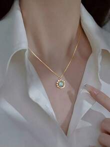 Vintage Planet Round Pendant Alloy Necklace Elegant Women's Jewelry Summer Beach Wear Exquisite Fashion Accessories Gifts