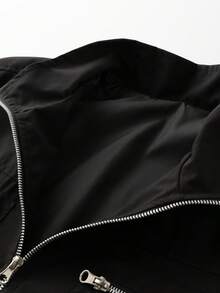 Men's Lightweight Casual Stand Collar Jacket, Multiple Pockets On Left And Right Chest With Zipper Design, Classic Fashion Minimalist Style, Bomber Jacket Silhouette, Long Sleeve Design, Suitable For Daily Wear, Fashionable Outerwear Choice, Suitable For All Seasons - Black - View 3