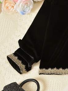 Vihyde Set da 2 pezzi di top a maniche lunghe in velluto nero e oro con fondo svasato e gonna a doppio strato in tulle per ragazze pre-adolescenti