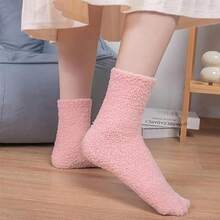 6 Pairs Of Women's Plush Socks, Soft Home Slippers, Fluffy Sleeping Socks, No Shedding Of Hair