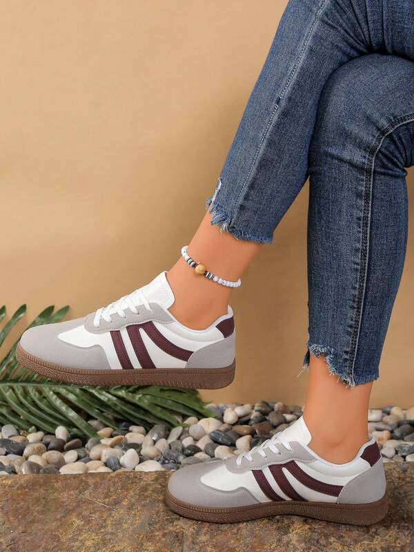 حذاء رياضي كاجوال مسطح للنساء موديل 2025، برباط دائري، متعدد الاستخدامات وخفيف الوزن للاستخدام الخارجي