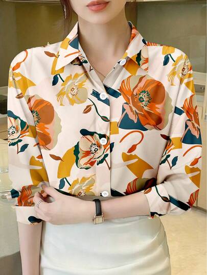 女式花卉数码印花领轻盈复古风格长袖衬衫，适合日常休闲、通勤、户外和度假穿着，春秋季